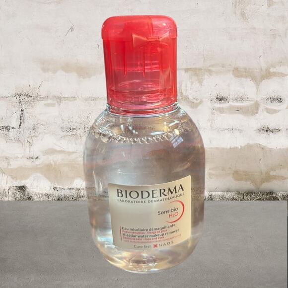 Bioderma - Sensibio - H2O Micellar Water - Makeup Remover Cleanser NEW - Picture 1 of 2